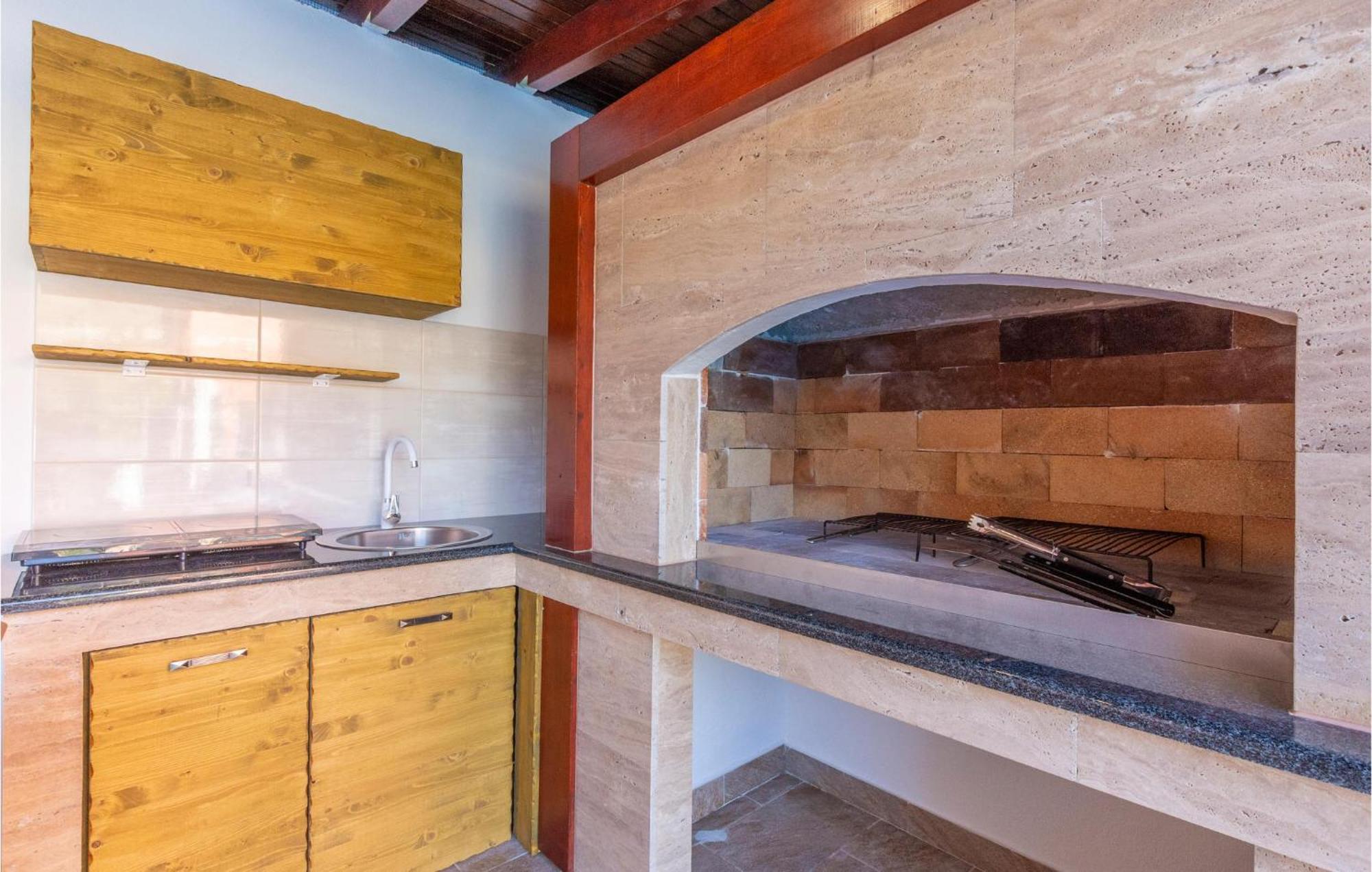 Nice Apartment In Plano With Kitchen エクステリア 写真