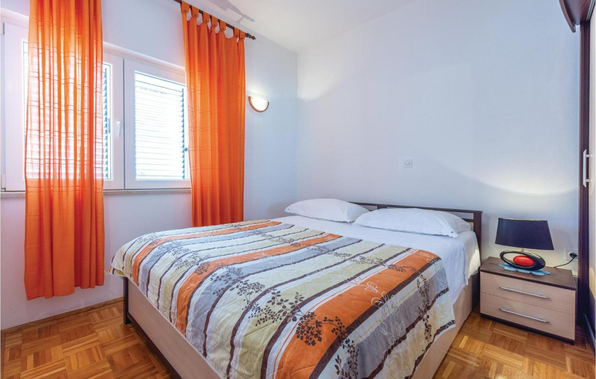Nice Apartment In Plano With Kitchen エクステリア 写真