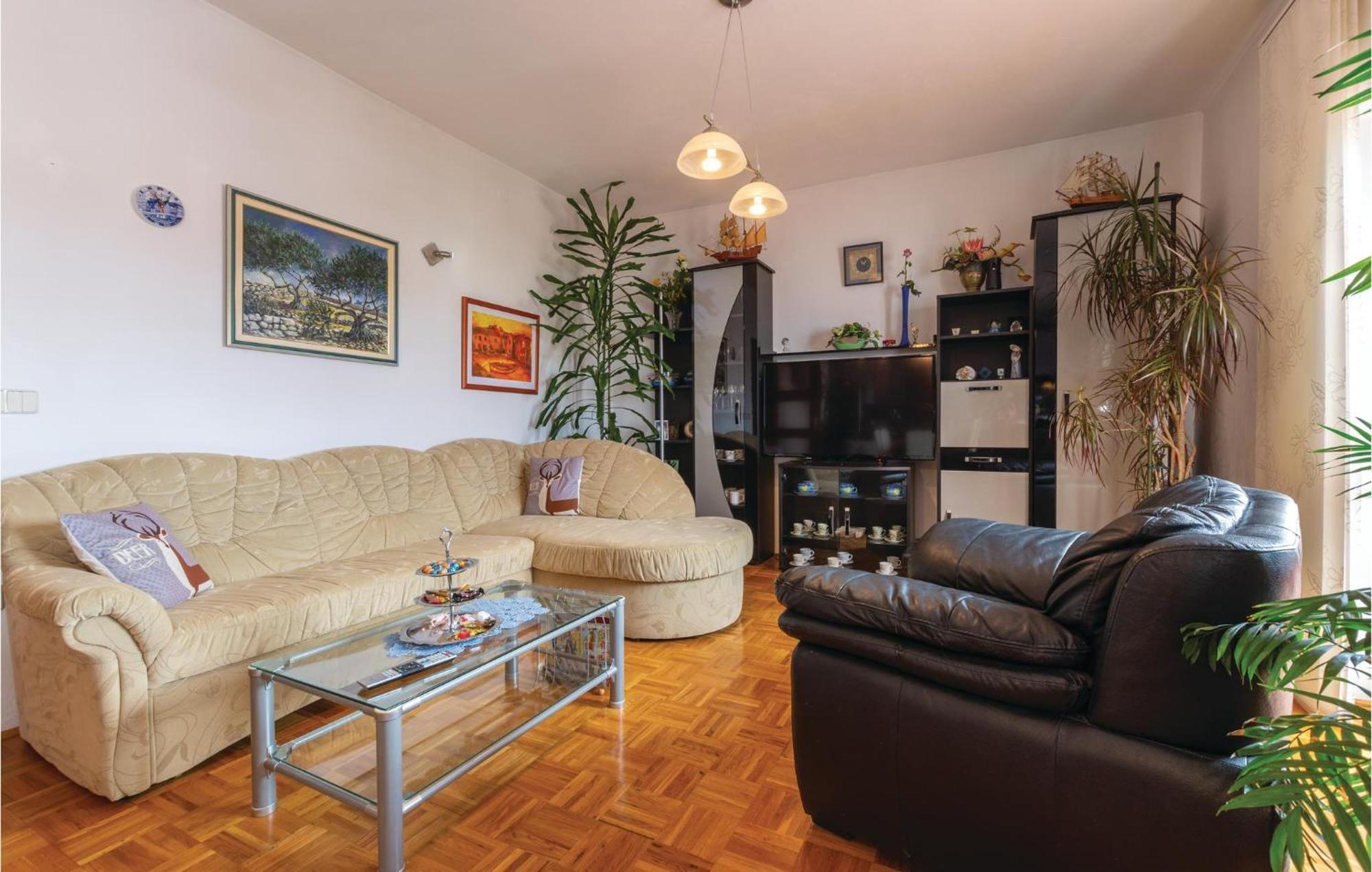Nice Apartment In Plano With Kitchen エクステリア 写真